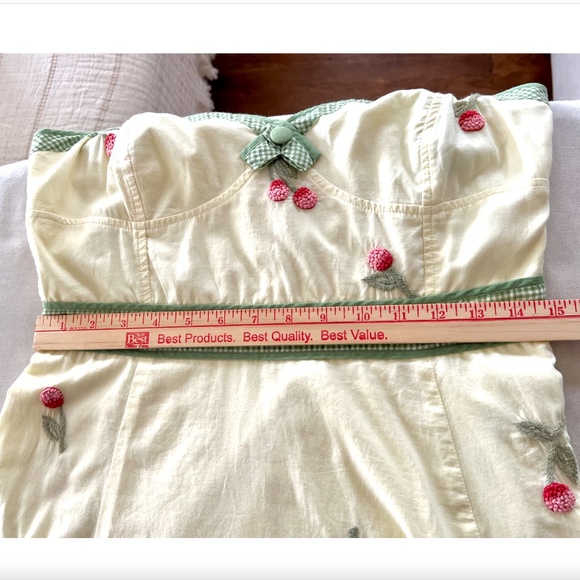 Vintage ANTHROPOLOGIE ODILLE Cherry Festival Halter Dress - 8 - Picture 10 of 13